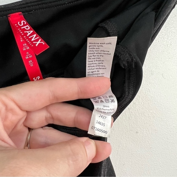 Spanx Faux Leather Leggings - Picture 13 of 13